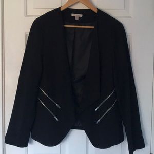 Roz & Ali black blazer